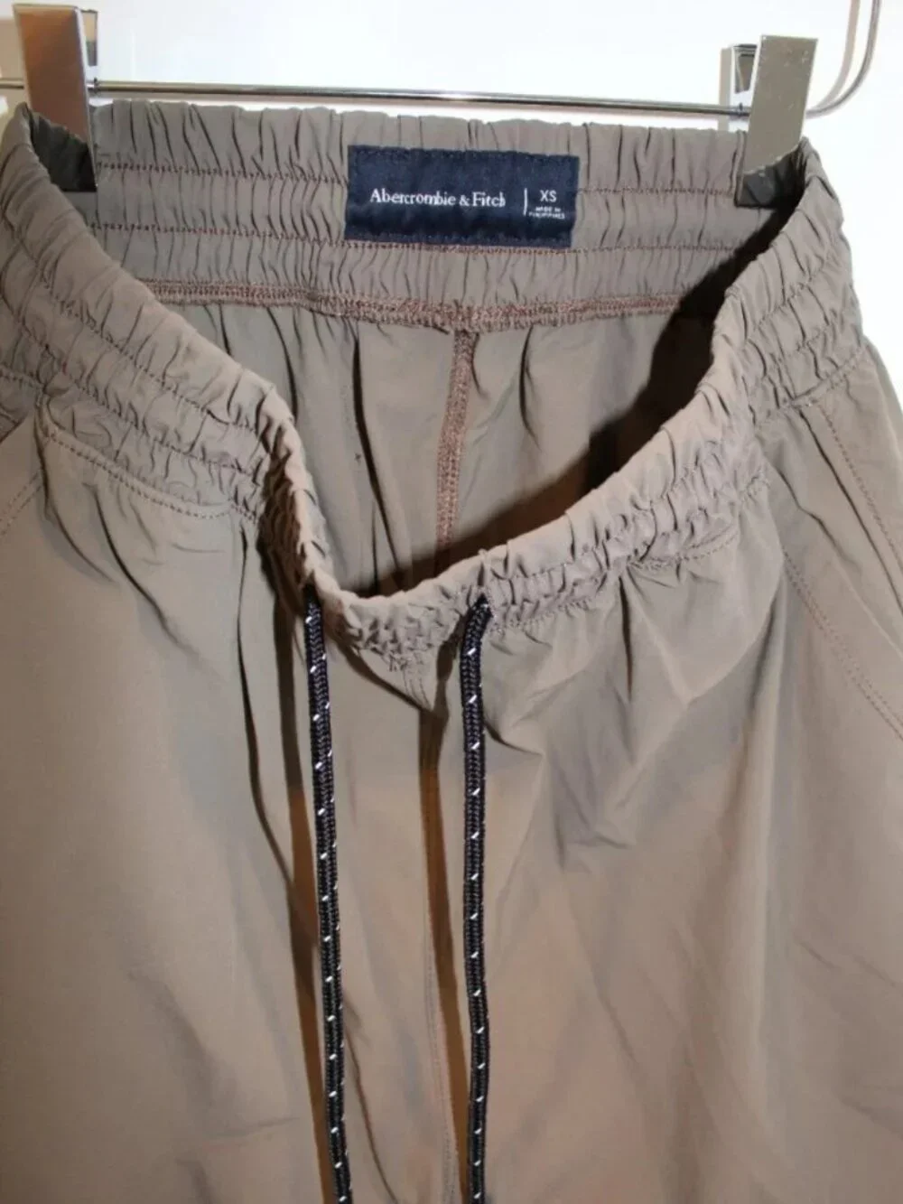 Men’s Abercrombie & Fitch YPB motionTEK 5” Retro Active Shorts - XS